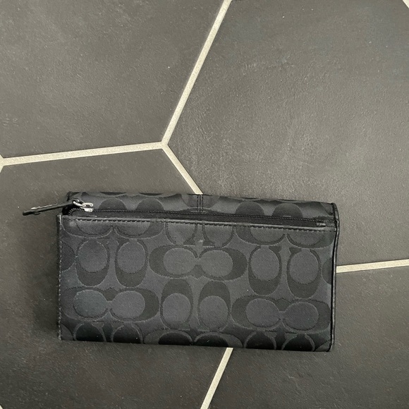 Coach Wallet - Picture 2 of 4
